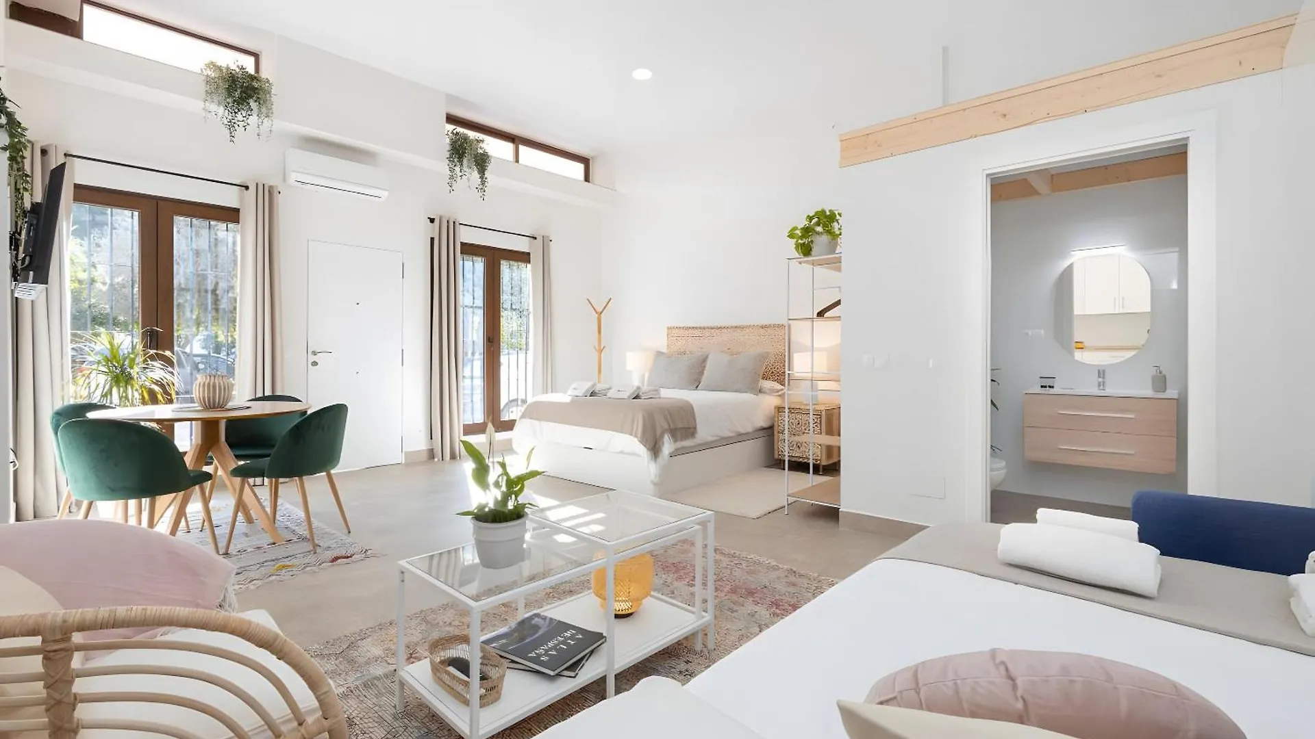 Apartment Oasis Del Candado Malaga Spain